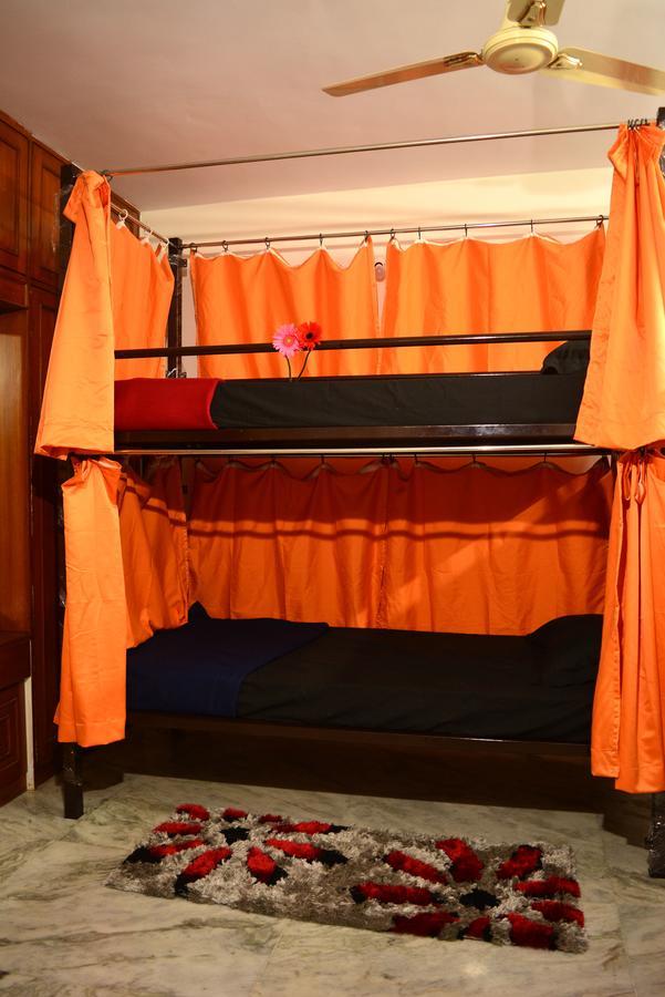 Social Rehab Downtown Vandrehjem Bangalore Eksteriør billede