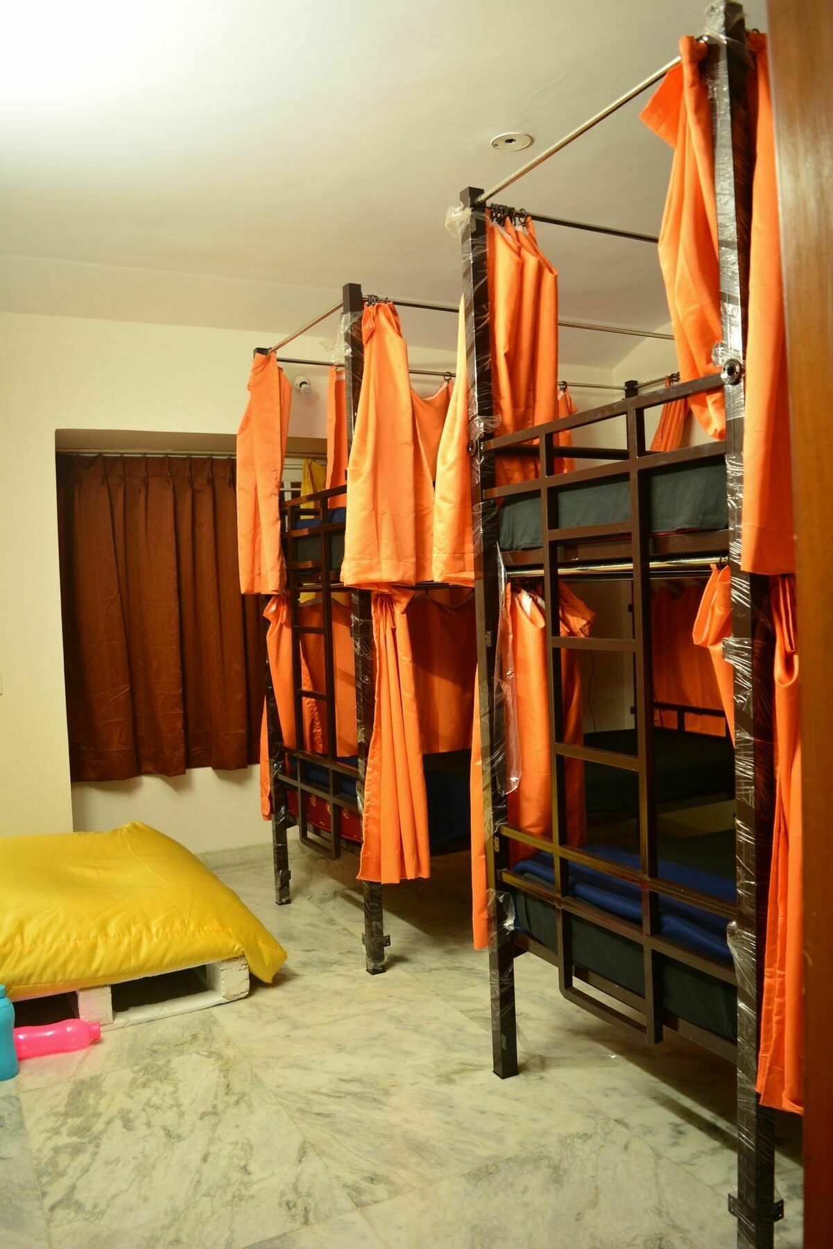 Social Rehab Downtown Vandrehjem Bangalore Eksteriør billede